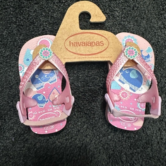 Havaianas Other - New! Pink Baby Havaianas Flip Flops Sandals size 4/4, BC USA. 17-18 Brazil